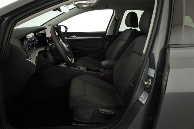 Volkswagen Golf 1.5 TSI 110 kW Life VIII Variant Life, AHK, easyOpen, Kamera, Winter, 3-J Garantie 