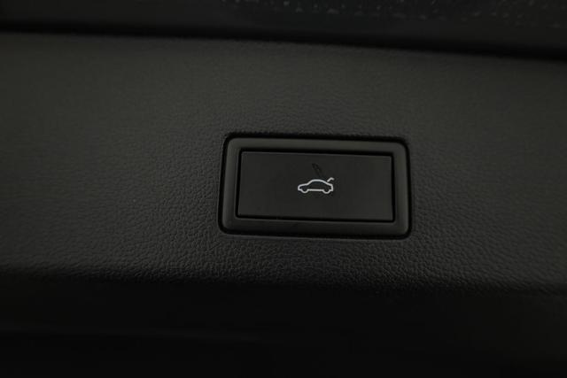 Volkswagen Golf 1.5 TSI 110 kW Life VIII Variant Life, AHK, easyOpen, Kamera, Winter, 3-J Garantie 