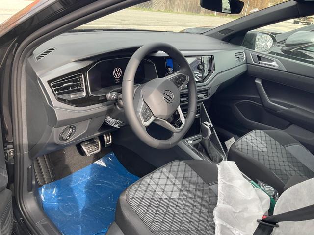 Volkswagen Taigo - R-Line 1.5 TSI DSG R-LINE, AHK, Navi, IQ.Light, Kamera, ACC, Winter