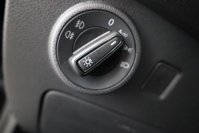 Seat Ateca Style 1.5 TSI DSG Style, AHK, Kamera, FullLink, Parklenk 