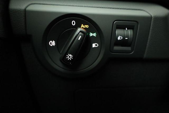 Volkswagen T-Cross 1.5 TSI 110 kW Life DSG Life, AHK, LED, Kamera, Side, ACC, Winter, sofort 