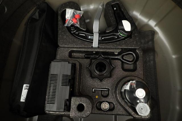 Volkswagen T-Cross 1.5 TSI 110 kW Life DSG Life, AHK, LED, Kamera, Side, ACC, Winter, sofort 