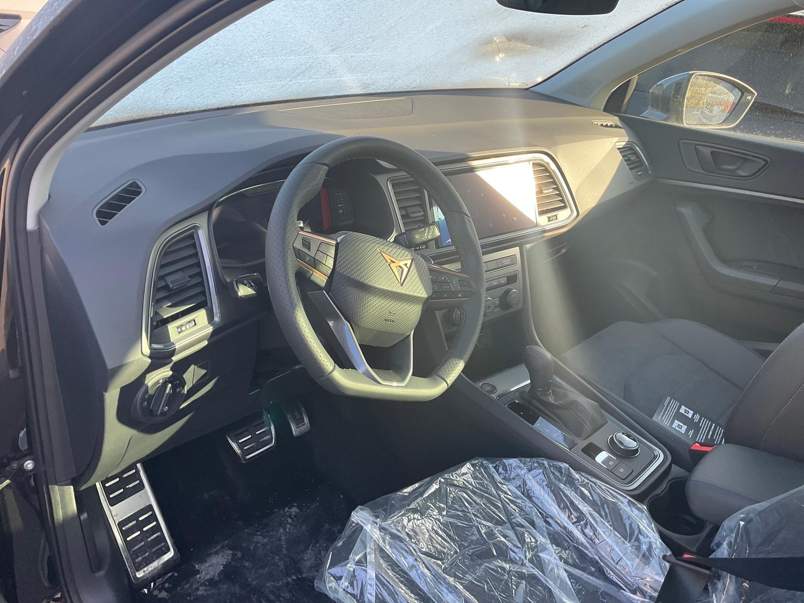 Cupra Ateca Basis 4Drive 2.0 TSI DSG 4Drive, Pano, AHK, Navi, Kamera, Side, Winter, el. Klappe, 19-Zoll, 5 J.-Garantie 