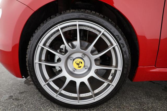 Fiat 500 RED 1.0 Hybrid Limited Red, Pano, Tempomat, Klima, AppConnect, 17-Zoll 