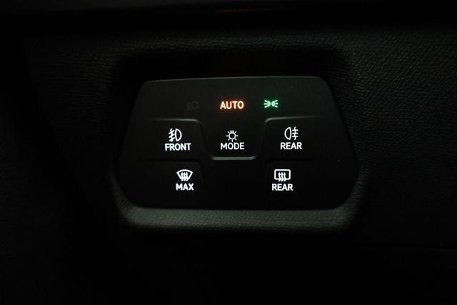 Cupra Formentor 1.5 eTSI 110 kW DSG, Matrix, AHK, Navi, AreaView, Side, el. Klappe, Winter, 5 J.-Garantie 
