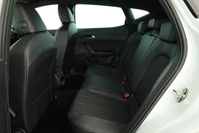 Cupra Formentor 1.5 eTSI 110 kW DSG, Matrix, AHK, Navi, AreaView, Side, el. Klappe, Winter, 5 J.-Garantie 