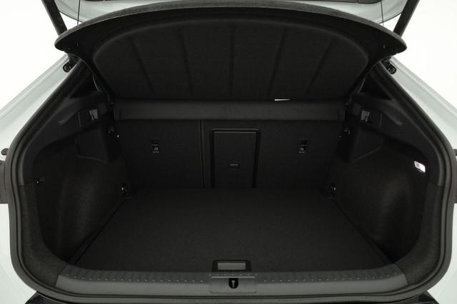 Cupra Formentor 1.5 eTSI 110 kW DSG, Matrix, AHK, Navi, AreaView, Side, el. Klappe, Winter, 5 J.-Garantie 