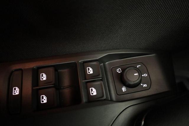 Cupra Formentor 1.5 eTSI 110 kW DSG, Matrix, AHK, Navi, AreaView, Side, el. Klappe, Winter, 5 J.-Garantie 