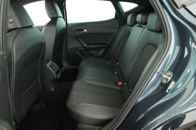 Cupra Formentor 1.5 eTSI 110 kW DSG, Matrix, AHK, Navi, AreaView, Side, el. Klappe, Winter, 5 J.-Garantie 