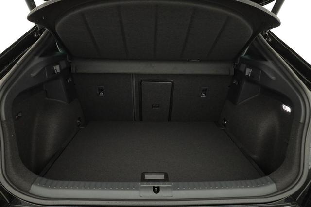 Cupra Formentor 1.5 eTSI 110 kW DSG, Matrix, AHK, Navi, AreaView, Side, el. Klappe, Winter, 5 J.-Garantie 