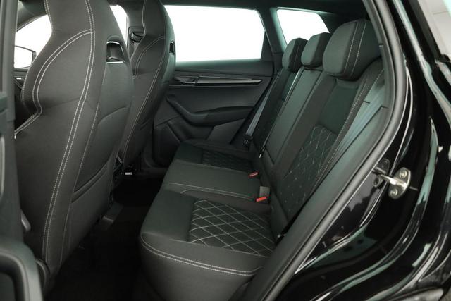 Skoda Karoq Sportline 1.5 TSI DSG Sportline, AHK, Navi, CANTON, Matrix, AreaView, Side, Kamera, el. Klappe, FS-beheizbar 