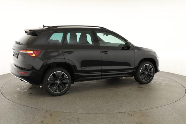 Skoda Karoq Sportline 1.5 TSI DSG Sportline, AHK, Navi, CANTON, Matrix, AreaView, Side, Kamera, el. Klappe, FS-beheizbar 