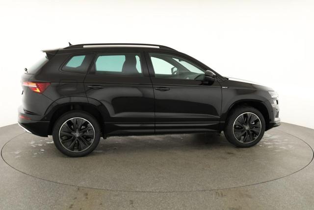 Skoda Karoq Sportline 1.5 TSI DSG Sportline, AHK, Navi, CANTON, Matrix, AreaView, Side, Kamera, el. Klappe, FS-beheizbar 