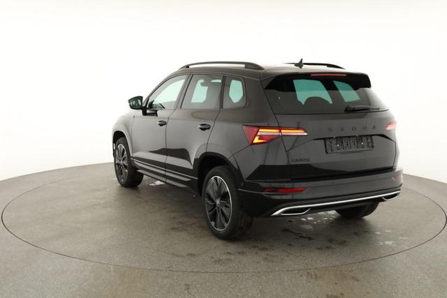 Skoda Karoq Sportline 1.5 TSI DSG Sportline, AHK, Navi, CANTON, Matrix, AreaView, Side, Kamera, el. Klappe, FS-beheizbar 