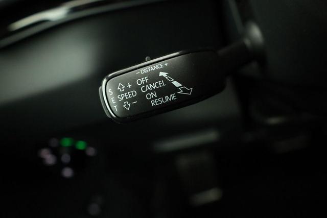 Skoda Karoq Sportline 1.5 TSI DSG Sportline, AHK, Navi, CANTON, Matrix, AreaView, Side, Kamera, el. Klappe, FS-beheizbar 