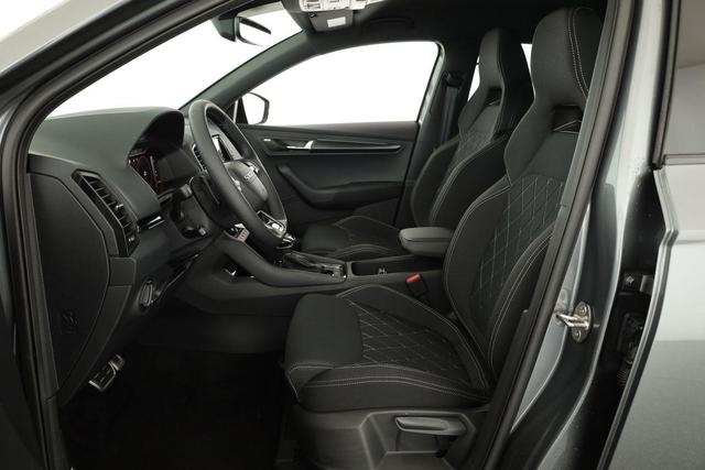 Skoda Karoq Sportline 1.5 TSI DSG Sportline, AHK, Navi, CANTON, Matrix, AreaView, Side, Kamera, el. Klappe, FS-beheizbar 