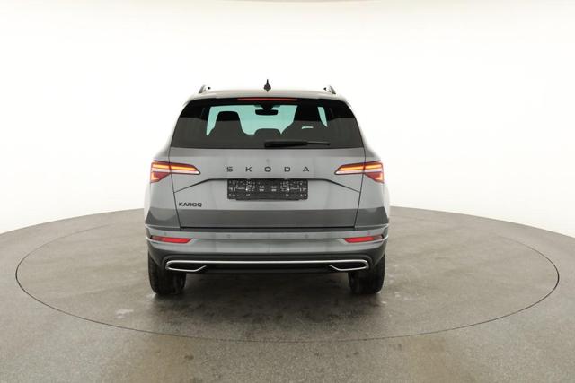 Skoda Karoq Sportline 1.5 TSI DSG Sportline, AHK, Navi, CANTON, Matrix, AreaView, Side, Kamera, el. Klappe, FS-beheizbar 