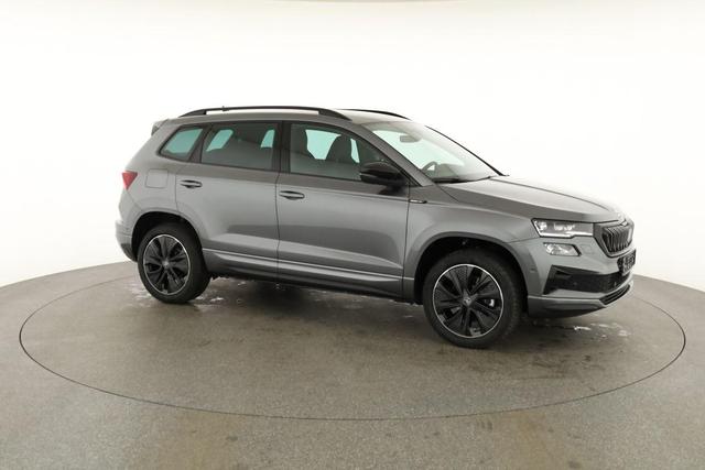 Skoda Karoq Sportline 1.5 TSI DSG Sportline, AHK, Navi, CANTON, Matrix, AreaView, Side, Kamera, el. Klappe, FS-beheizbar 