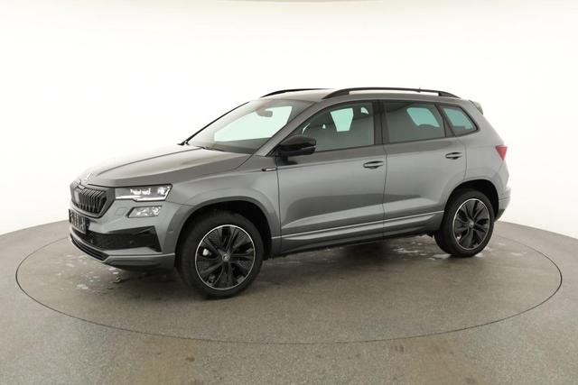 Skoda Karoq Sportline 1.5 TSI DSG Sportline, AHK, Navi, CANTON, Matrix, AreaView, Side, Kamera, el. Klappe, FS-beheizbar 