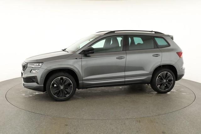 Skoda Karoq Sportline 1.5 TSI DSG Sportline, AHK, Navi, CANTON, Matrix, AreaView, Side, Kamera, el. Klappe, FS-beheizbar 