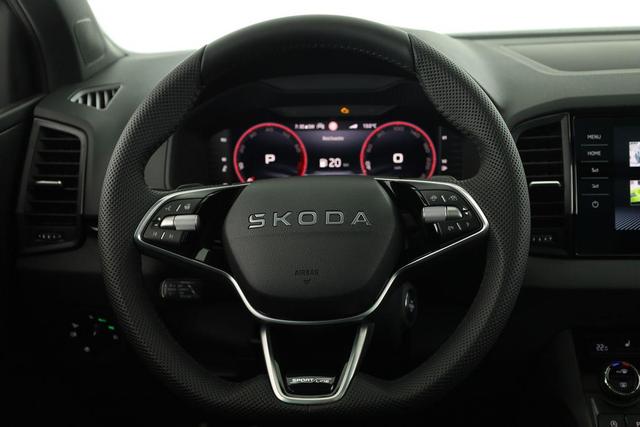 Skoda Karoq Sportline 1.5 TSI DSG Sportline, Pano, AHK, Navi, CANTON, Matrix, AreaView, Side, FS-beheizbar, 19-Zoll 