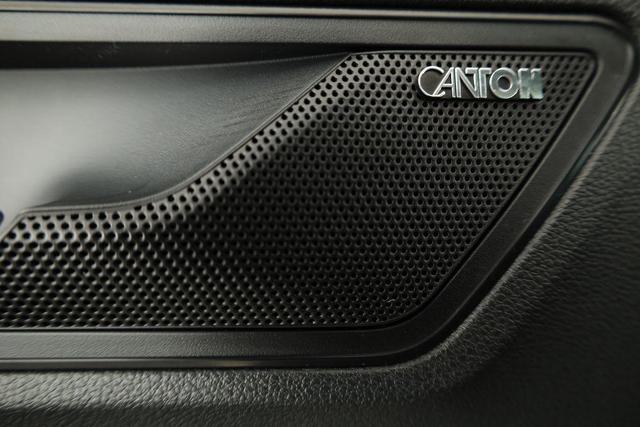 Skoda Karoq Sportline 1.5 TSI DSG Sportline, Pano, AHK, Navi, CANTON, Matrix, AreaView, Side, FS-beheizbar, 19-Zoll 