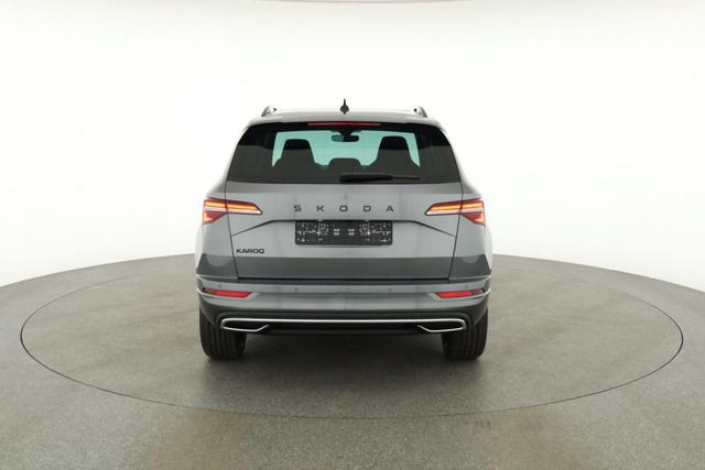 Skoda Karoq Sportline 1.5 TSI DSG Sportline, Pano, AHK, Navi, CANTON, Matrix, AreaView, Side, FS-beheizbar, 19-Zoll 