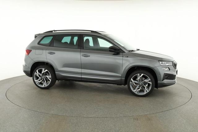 Skoda Karoq Sportline 1.5 TSI DSG Sportline, Pano, AHK, Navi, CANTON, Matrix, AreaView, Side, FS-beheizbar, 19-Zoll 
