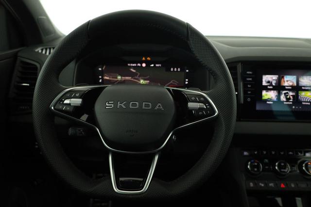 Skoda Karoq Sportline 1.5 TSI DSG Sportline, Pano, AHK, Navi, CANTON, Matrix, AreaView, Side, FS-beheizbar, 19-Zoll 