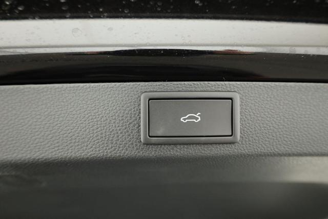 Skoda Karoq Sportline 4x4 2.0 TDI DSG Sportline, AHK, Navi, Matrix, AreaView, Side, Kamera, el. Klappe, FS-beheizbar, Winter 