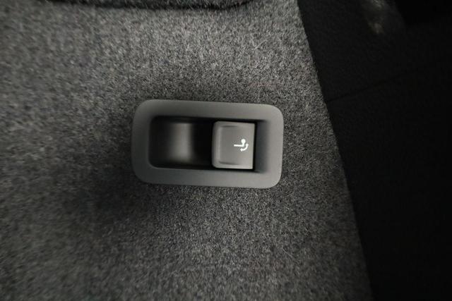 Skoda Karoq Sportline 4x4 2.0 TDI DSG Sportline, AHK, Navi, Matrix, AreaView, Side, Kamera, el. Klappe, FS-beheizbar, Winter 