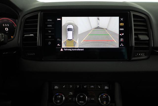 Skoda Karoq Sportline 4x4 2.0 TDI DSG Sportline, Pano, AHK, Navi, Matrix, AreaView, Side, Kamera, el. Klappe, FS-beheizbar, Winter 