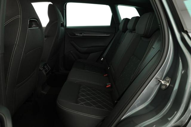 Skoda Karoq Sportline 4x4 2.0 TDI DSG Sportline, Pano, AHK, Navi, Matrix, AreaView, Side, Kamera, el. Klappe, FS-beheizbar, Winter 