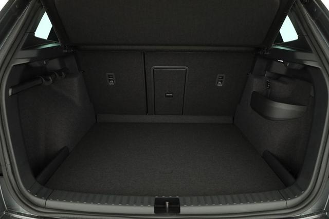 Skoda Karoq Sportline 4x4 2.0 TDI DSG Sportline, Pano, AHK, Navi, Matrix, AreaView, Side, Kamera, el. Klappe, FS-beheizbar, Winter 