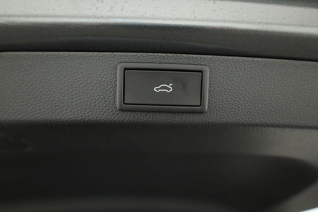 Skoda Karoq Sportline 4x4 2.0 TDI DSG Sportline, Pano, AHK, Navi, Matrix, AreaView, Side, Kamera, el. Klappe, FS-beheizbar, Winter 