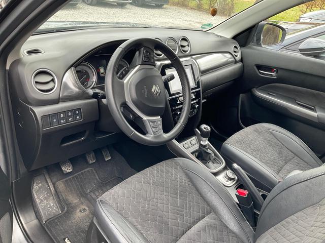 Suzuki Vitara - 1.4 Mild-Hybrid Comfort 4x4 4x4, Pano, Navi, Kamera, LED