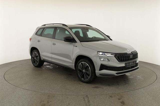 Skoda Karoq Sportline 1.5 TSI DSG Sportline, AHK, Navi, CANTON, Matrix, AreaView, Side, Kamera, el. Klappe, FS-beheizbar 