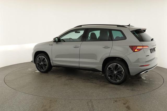 Skoda Karoq Sportline 1.5 TSI DSG Sportline, AHK, Navi, CANTON, Matrix, AreaView, Side, Kamera, el. Klappe, FS-beheizbar 