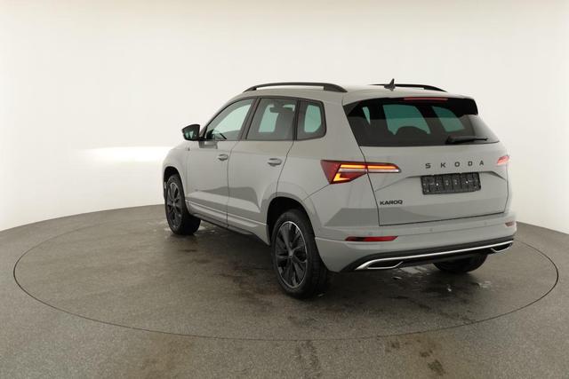 Skoda Karoq Sportline 1.5 TSI DSG Sportline, AHK, Navi, CANTON, Matrix, AreaView, Side, Kamera, el. Klappe, FS-beheizbar 