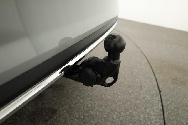 Skoda Karoq Sportline 1.5 TSI DSG Sportline, Pano, AHK, Navi, CANTON, Matrix, AreaView, Side, FS-beheizbar, 19-Zoll 