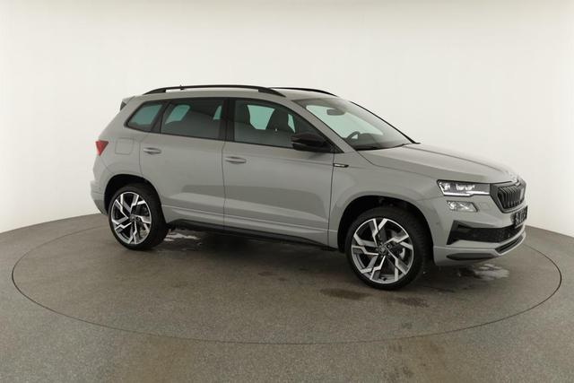 Skoda Karoq Sportline 1.5 TSI DSG Sportline, Pano, AHK, Navi, CANTON, Matrix, AreaView, Side, FS-beheizbar, 19-Zoll 