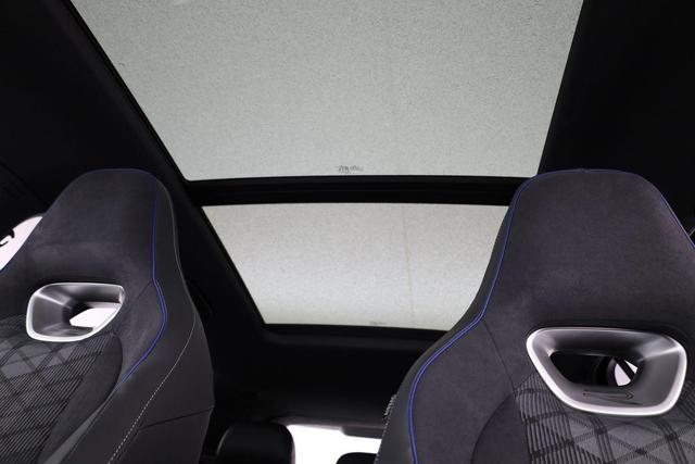 Volkswagen Tiguan 1.5 TSI eHybrid 200 kW R-Line Black, Pano, 20-Zoll, AHK, AreaView 