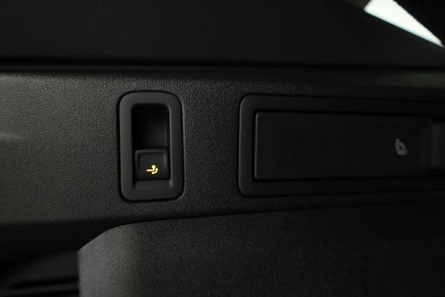 Volkswagen Tiguan 1.5 TSI eHybrid 200 kW R-Line Black, Pano, 20-Zoll, AHK, AreaView 