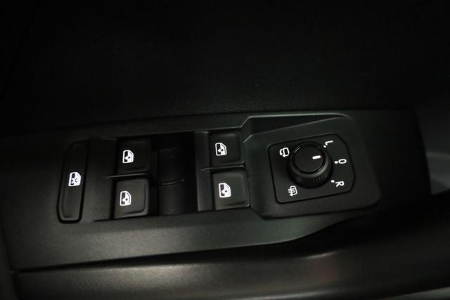 Volkswagen T-Cross 1.5 TSI 110 kW Life DSG Life, AHK, LED, Kamera, Side, ACC, Winter, sofort 