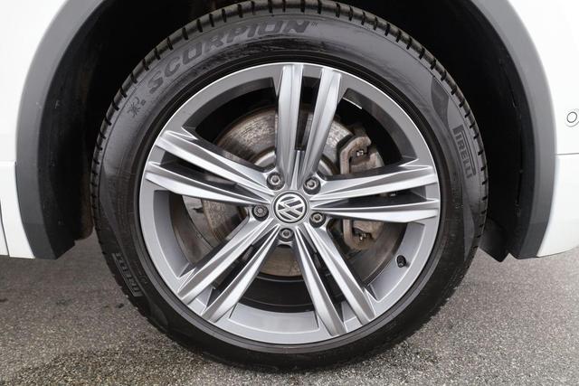 Volkswagen Tiguan Allspace Highline 4Motion 2.0 TDI DSG 4M R-Line, 7-Sitzer, AHK, Standheizung 