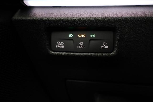 Volkswagen Tiguan 1.5 eTSI 110 kW Life DSG Life, AHK, easyOpen, Kamera, 5-J Garantie 