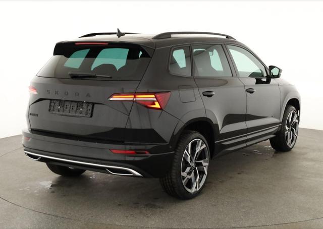Skoda Karoq Sportline 1.5 TSI DSG Sportline, Pano, AHK, Navi, Matrix, AreaView, Side, FS-beheizbar, Winter, 19-Zoll 