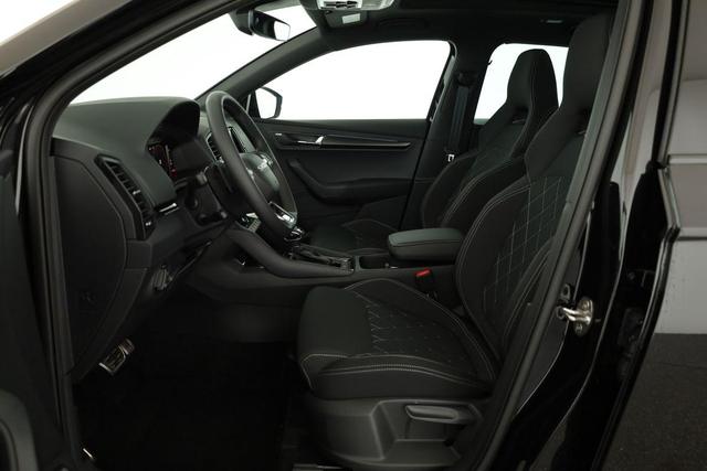 Skoda Karoq Sportline 1.5 TSI DSG Sportline, Pano, AHK, Navi, Matrix, AreaView, Side, FS-beheizbar, Winter, 19-Zoll 