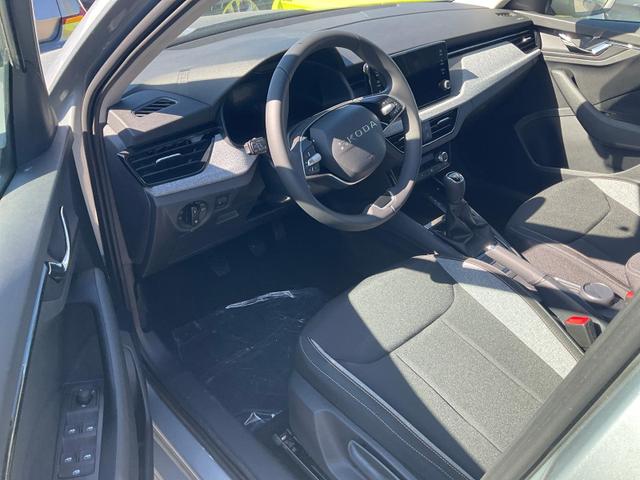 Skoda Kamiq - Selection 1.0 TSI Selection, AHK, LED, Kamera, Ladeboden, Winter