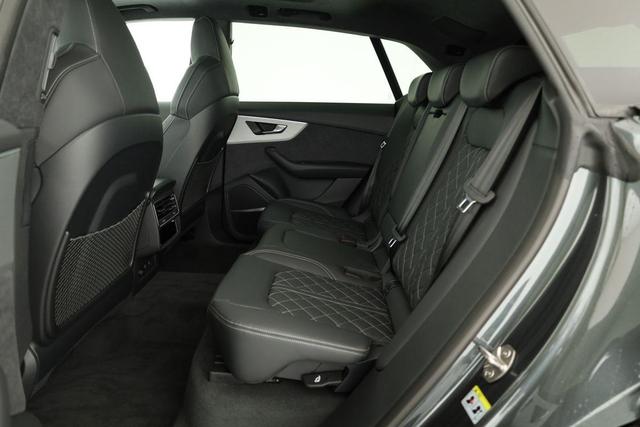 Audi Q8 50 TDI quattro qu S-LINE, Standheizung, HuD, Luft, Pano, B&O, 23-Zoll, AHK, Leder, AreaView, Optik schwarz 